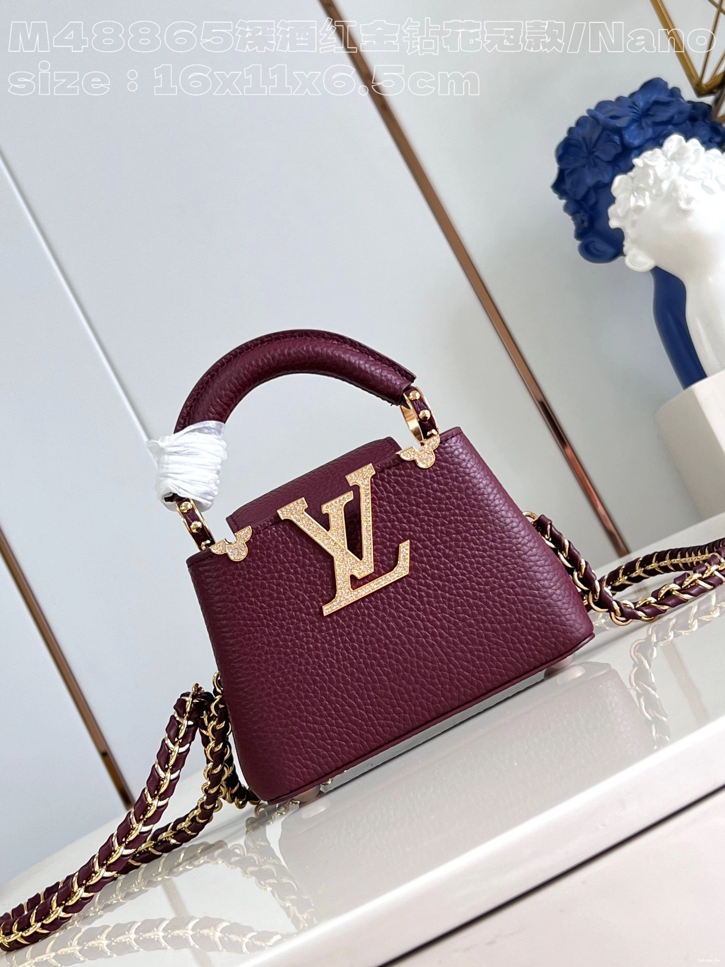 VUITTON LOUIS CAPUCINES nano-16*11*6.5CM 0511